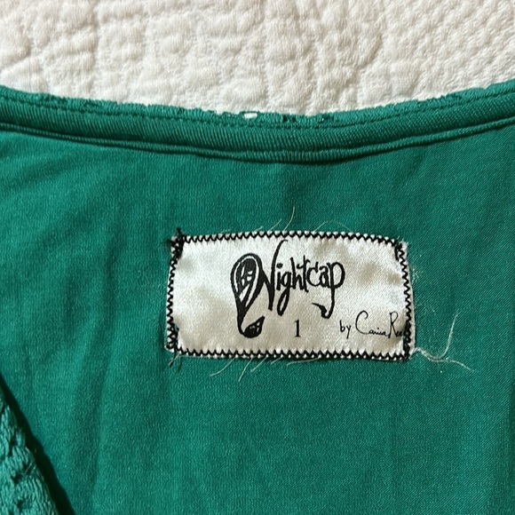 Nightcap Emerald Green Lace dress. NIOP. Size 1/XS - Picture 6 of 8